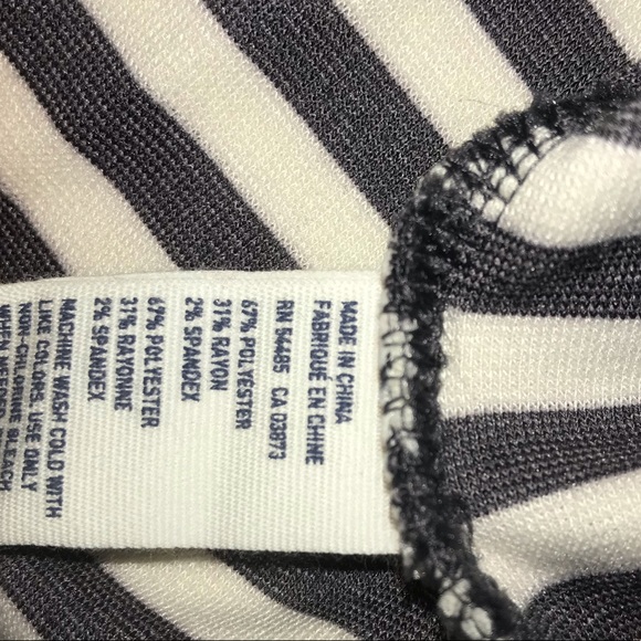 American Eagle Grey Pleated Pull On Circle Mini Skirt NEW Size: Medium - Picture 6 of 7